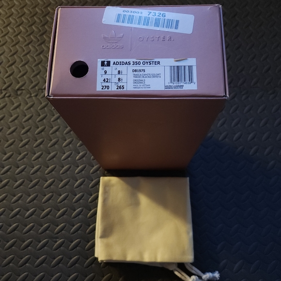 ADIDAS X OYSTER HOLDINGS 350 Men's Size 9 / Women's Size 10 - Picture 9 of 9